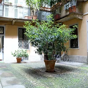  Apartment Historical Center Montenapoleone Loft Italy